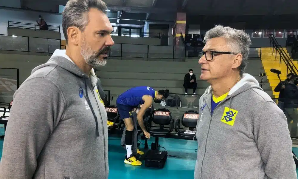 Renan Dal Zotto volta aos treinos
