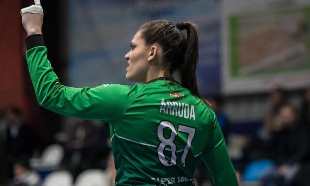 Renata Arruda - goleira - seleção brasileira de handebol feminino - Jogos Olímpicos de Tóquio 2020