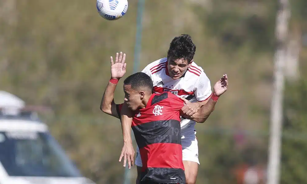 São Paulo e Flamengo empatam em 3 a 3, pela primeira partida semifinal do Brasileirão Sub-17