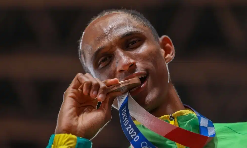 ALISON MEDALHA DE BRONZE JOGOS OLÍMPICOS TÓQUIO 2020 400 M COM BARREIRAS MEDALHA DE BRONZE