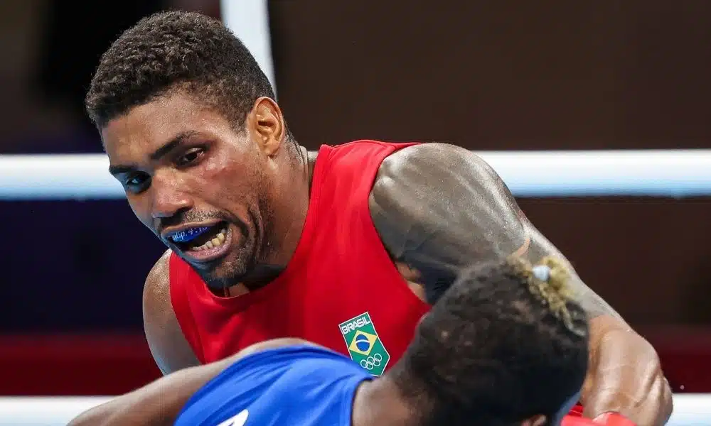 Abner Teixeira medalha de bronze boxe jogos olímpicos tóquio 2020 casa pra mãe