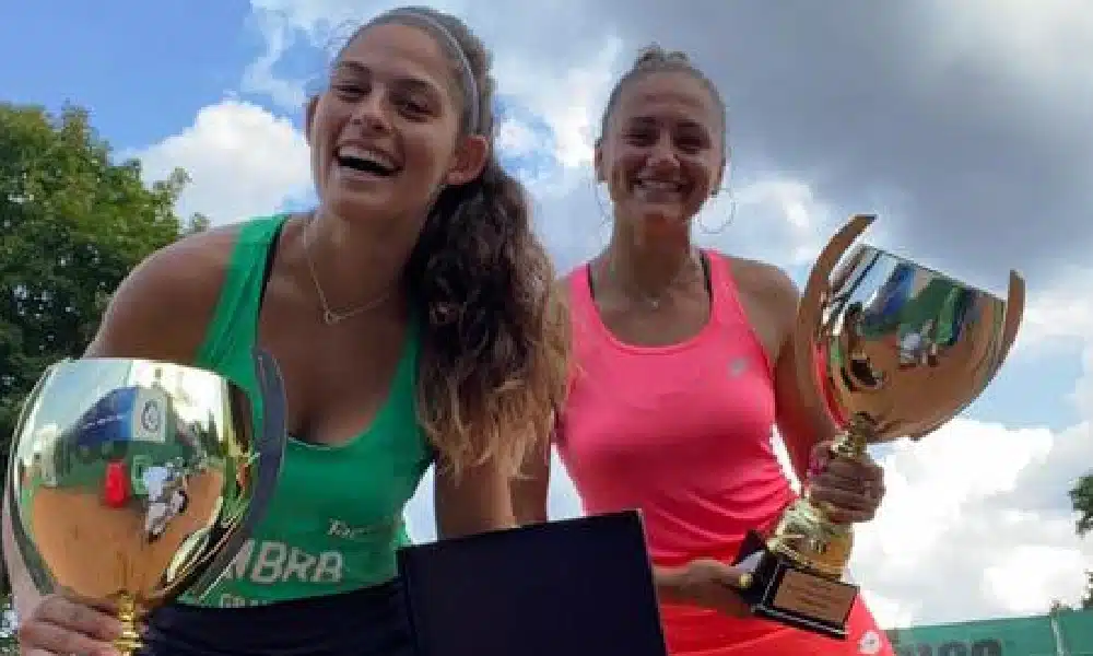 Após rodada dupla, Carol Meligeni conquista título de duplas na Polônia