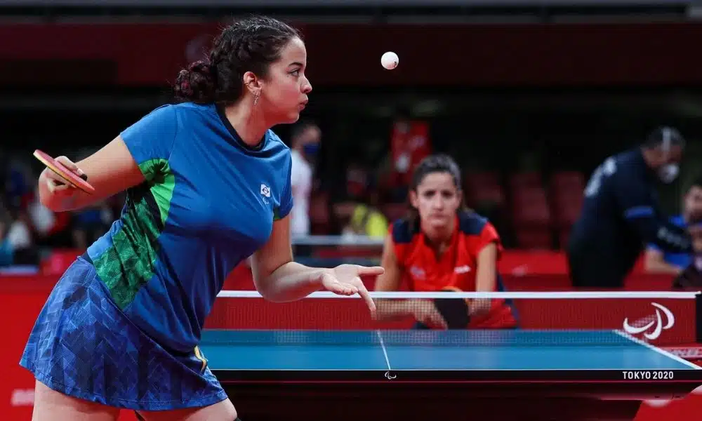 Lethicia Lacerda, que disputou a Copa Tango tênis de mesa paralímpico Aline Ferreira