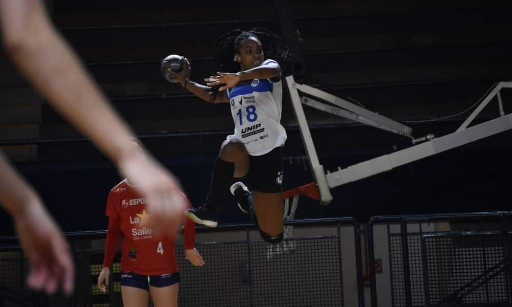 Pinheiros.- Liga Hand feminina