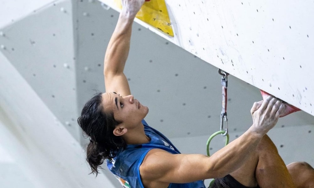Samuel Silva e Mateus Bellotto param na semifinal do Mundial Juvenil de escalada