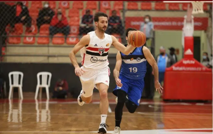 São Paulo x Pinheiros Campeonato Paulista de Basquete masculino