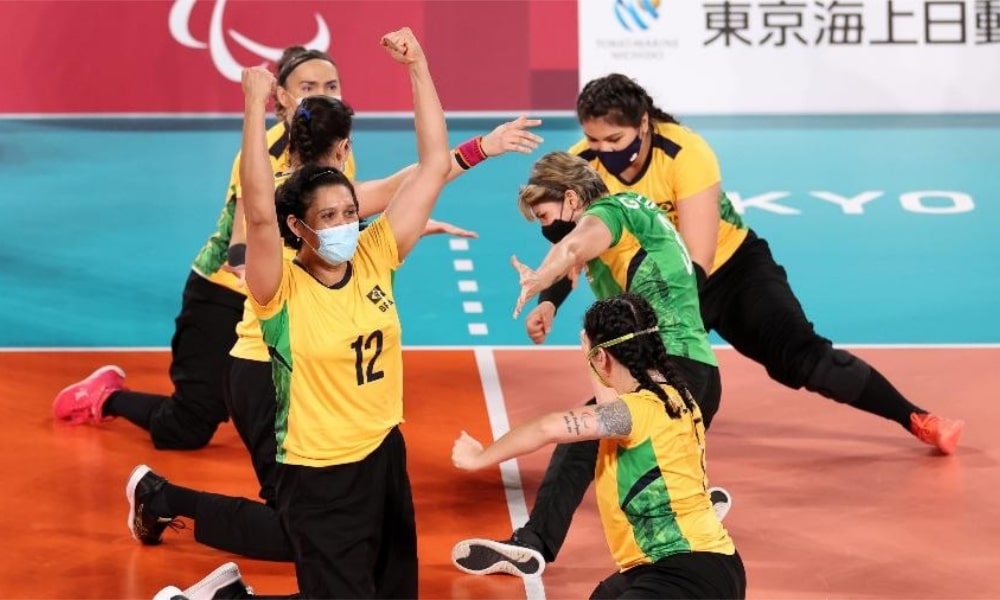Seleção Feminina de vôlei sentado do Brasil estreia nos Jogos Paralímpicos de Tóquio Brasil x Canadá jogos paralímpicos tóquio-2020