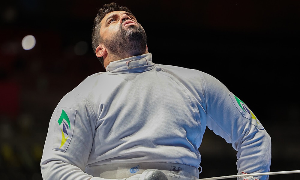 Jovane Guissone esgrima de cadeira de rodas esgrima de CR espada Jogos Paralímpicos Tóquio-2020