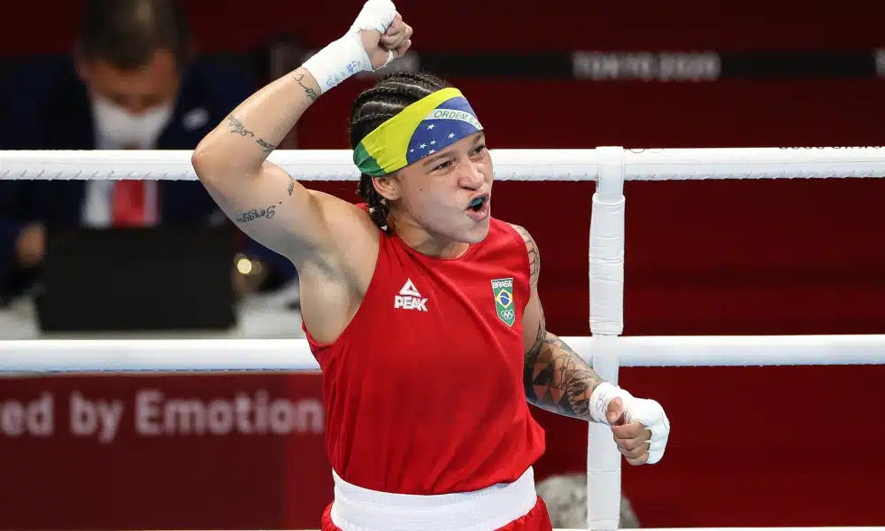 Bia Ferreira vence recurso e vai à semi do Mundial Militar de Boxe