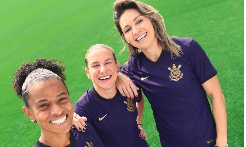 Corinthians terceiro uniforme roxo em homenagem às mulheres