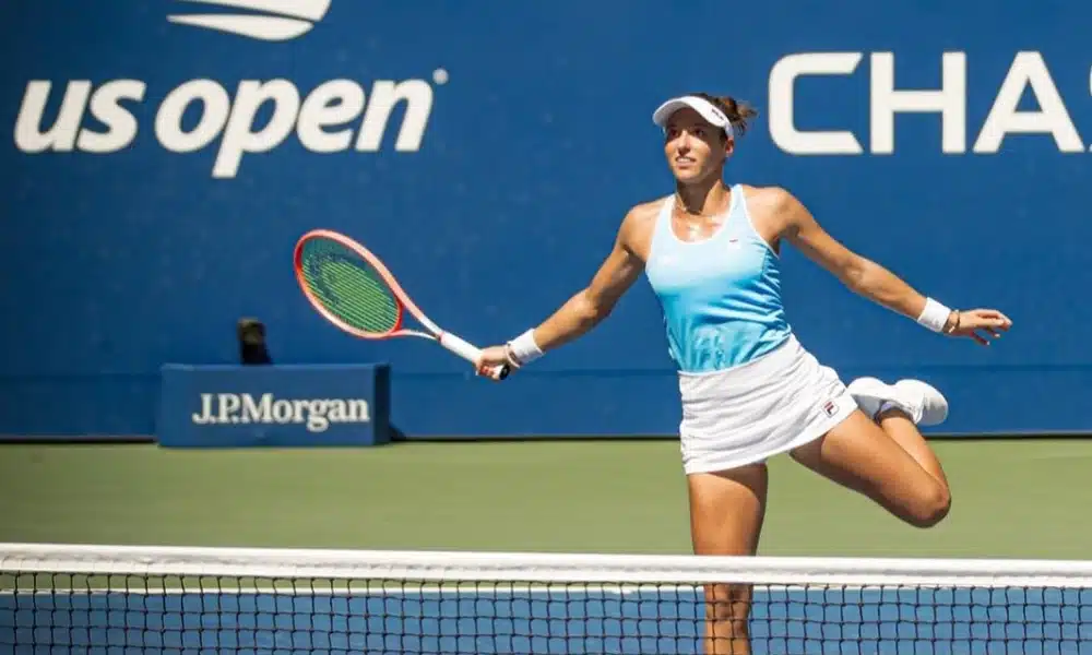Luisa Stefani sofre lesão é abandona semifinal de WTA US Open
