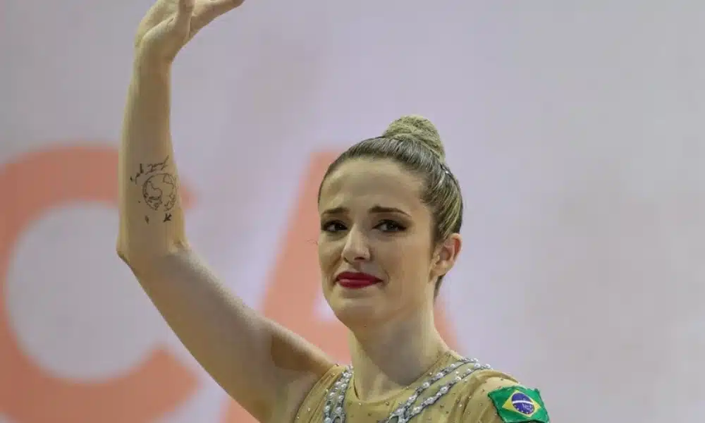 Após Brasileiro de Ginástica Rítimica dominado por Bárbara Domingos, Natália Gaudio anuncia aposentadoria