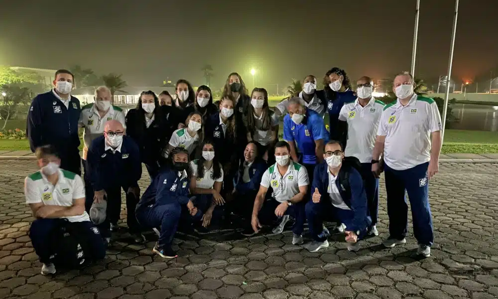 Brasil embarca para o Mundial Sub-18 de vôlei feminino no México