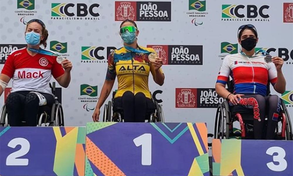 Jessica Messali Copa do Brasil Paraciclismo de Estrada pódio