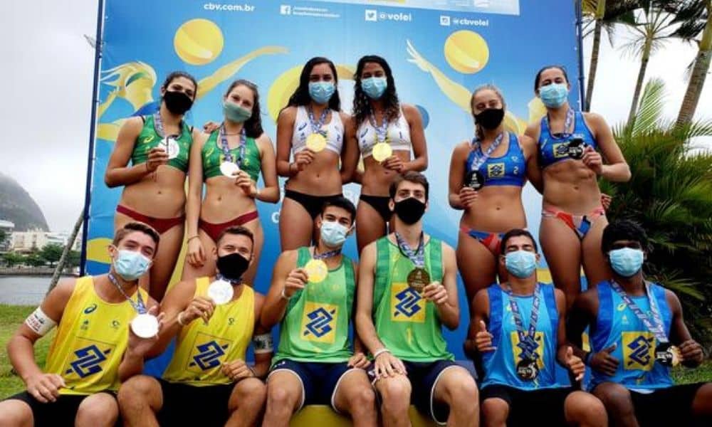 (2) CIRCUITO BRASILEIRO SUB-19 LucasJoão Pedro (RJ) e LarissaAndryele (CE) vencem segunda etapa