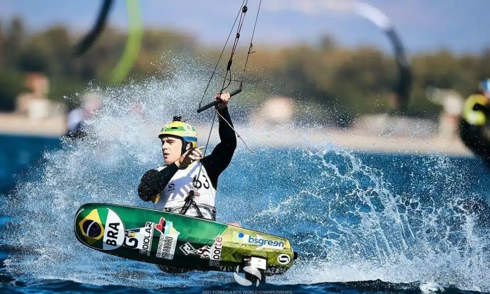 Bruno Lobo cai para 20º e não avança à semi do Mundial de Fórmula Kite