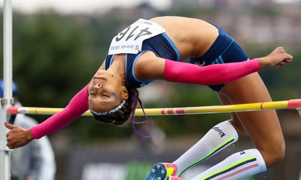 Maria Eduarda Oliveira, campeã do triplo e altura
