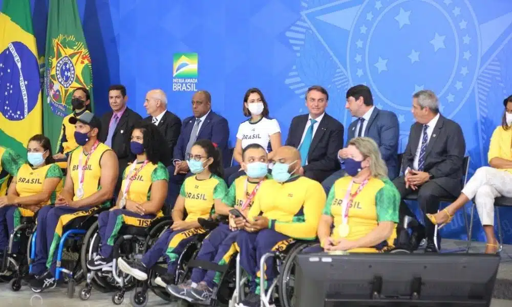 bolsonaro atletas palácio do planalto tóquio
