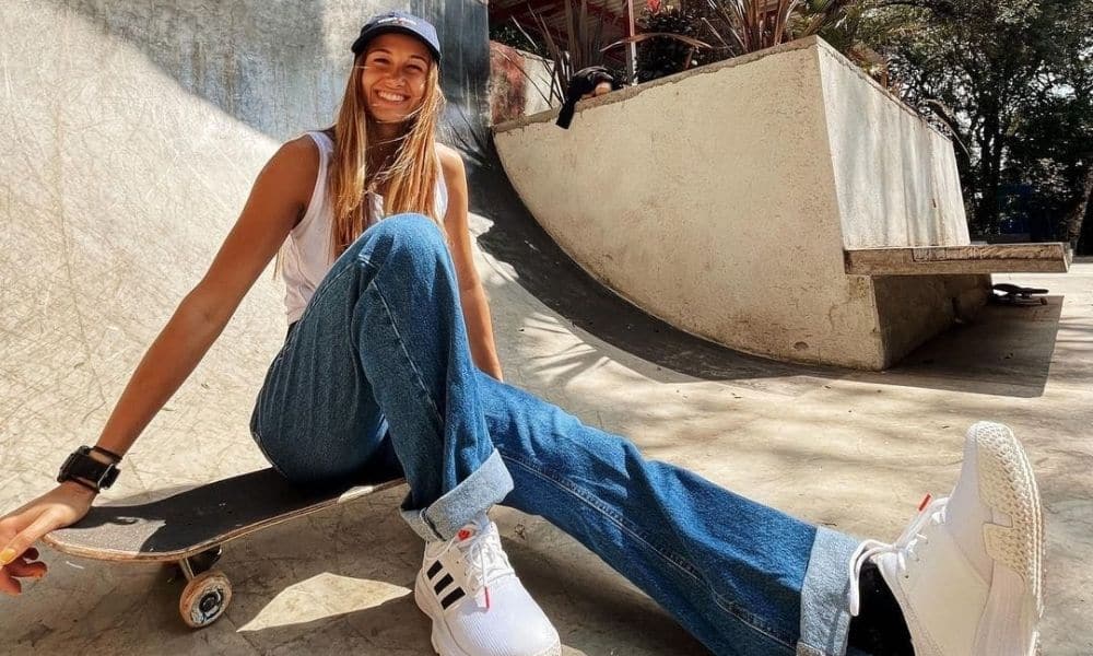 Dora Varella skate