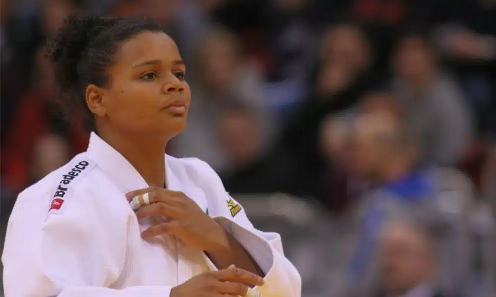 Ellen Santana perde o bronze e fica em 5º no Grand Slam de judô de Paris