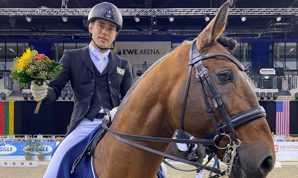 João Victor Marcari Oliva montando Escorial Horsecampline vence Grand Prix no CDI4* de Oldenburg, Alemanha