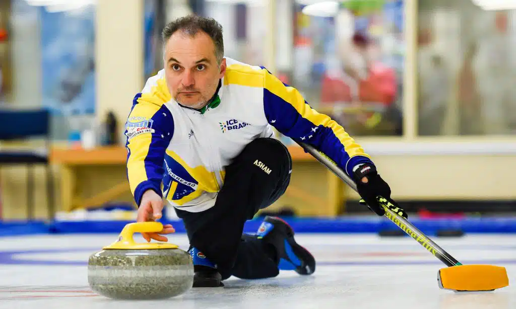 Curling brasileiro se recupera e vence o México no America's Challenge de curling