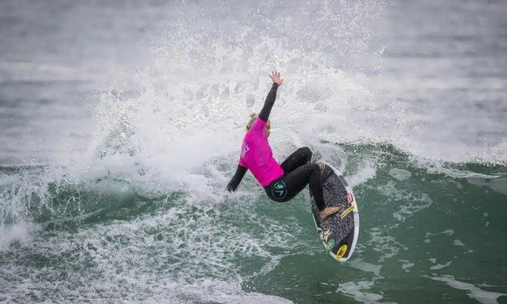 Tatiana Weston-Webb e Silvana Lima são eliminadas na estreia na etapa de Hossegor do Challenger Series