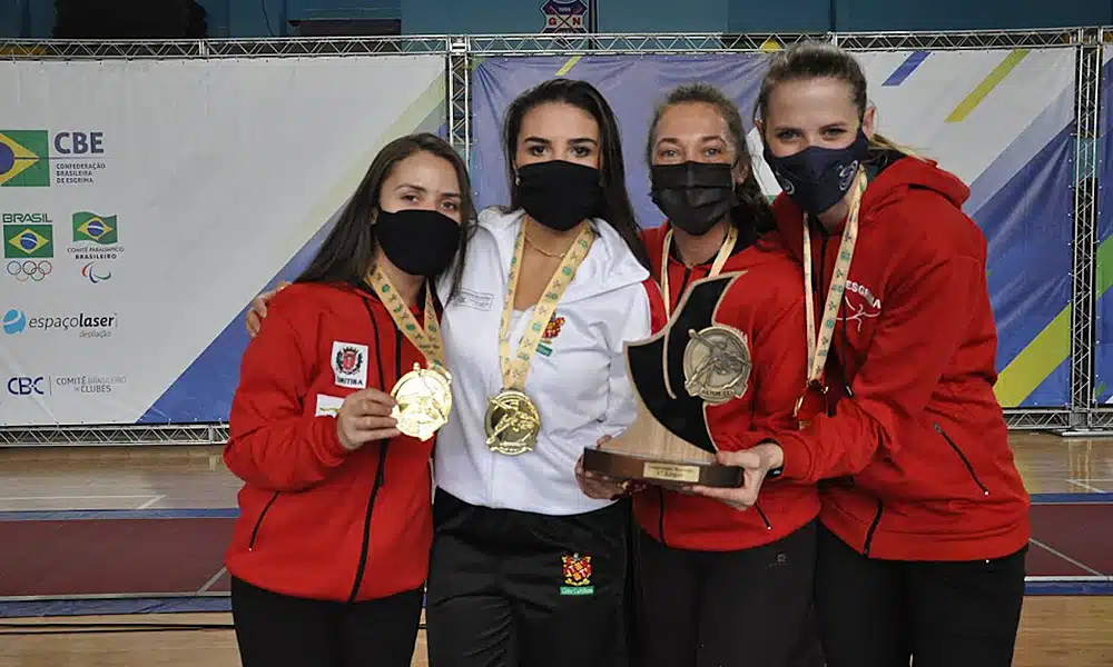 Campeonato Brasileiro de Esgrima espada feminina Paraná campeão Amanda Simeão