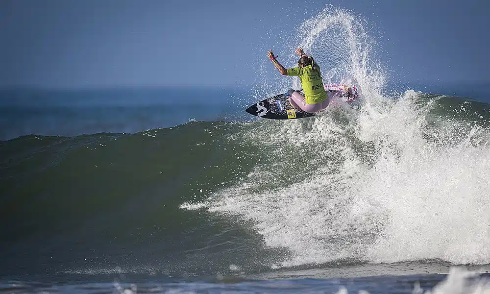 Silvana Lima surfe feminino Challenger Series de Portugal