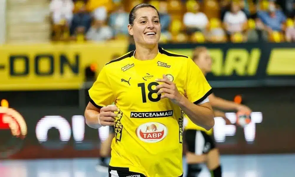 Duda Amorim marca e Rostov-Don vence na Champions League de handebol feminino