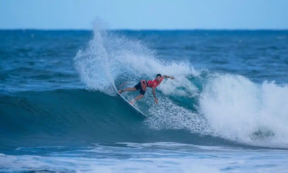 Michelob ULTRA Pure Gold Haleiwa Beach no Havaí Challenger Series