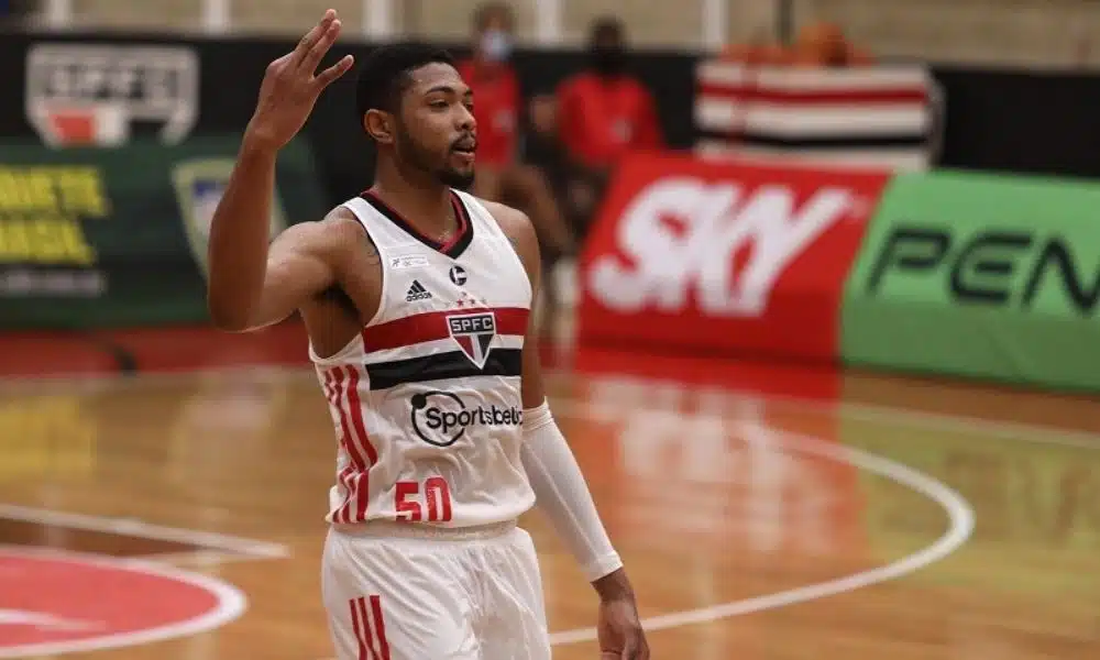 bruno caboclo São Paulo e Pinheiros duelam no NBB