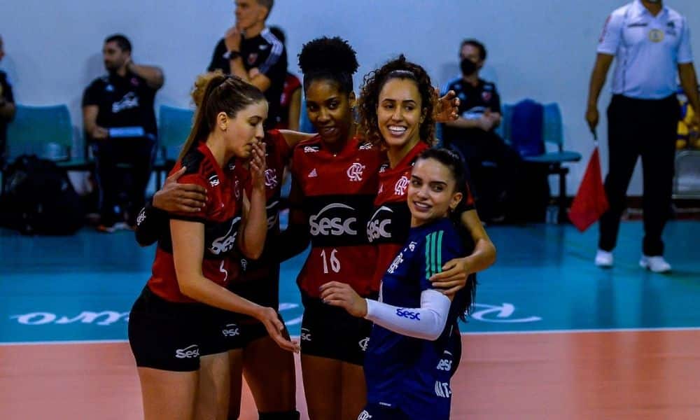 Flamengo bate um desfalcado Fluminense e sobe na tabela Superliga