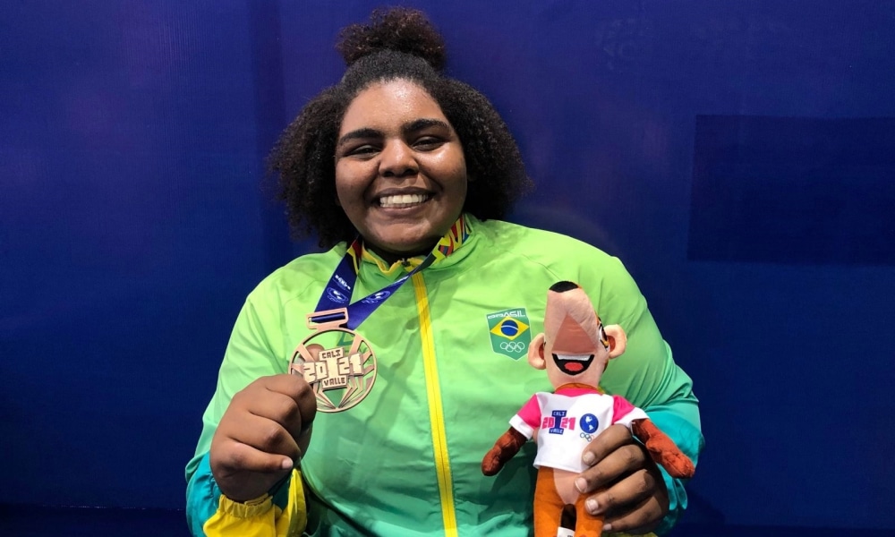 Taiane Justino levanta 220kg e garante o bronze nos Jogos Pan-Americanos Júnior de Cáli 2021