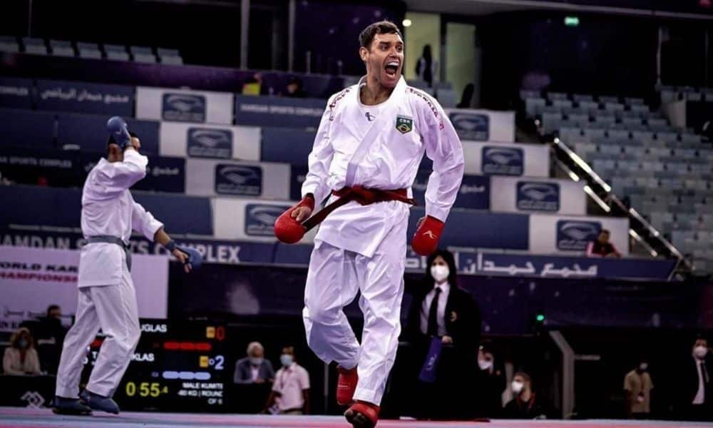 douglas brose tricampeão mundial caratê