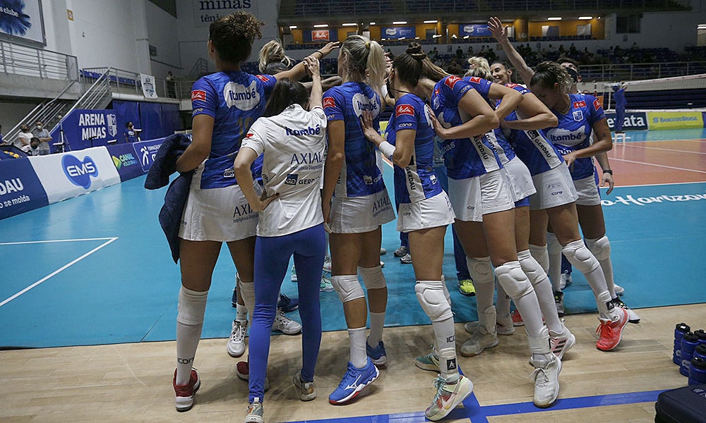 Minas x Pinheiros superliga feminina