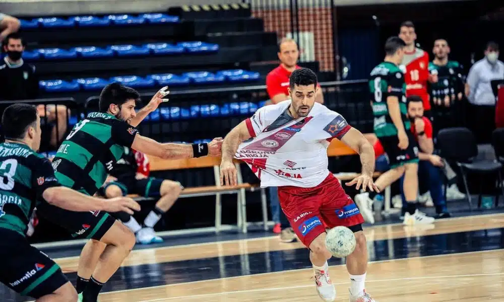 Léo Dutra Liga europeia de handebol masculino