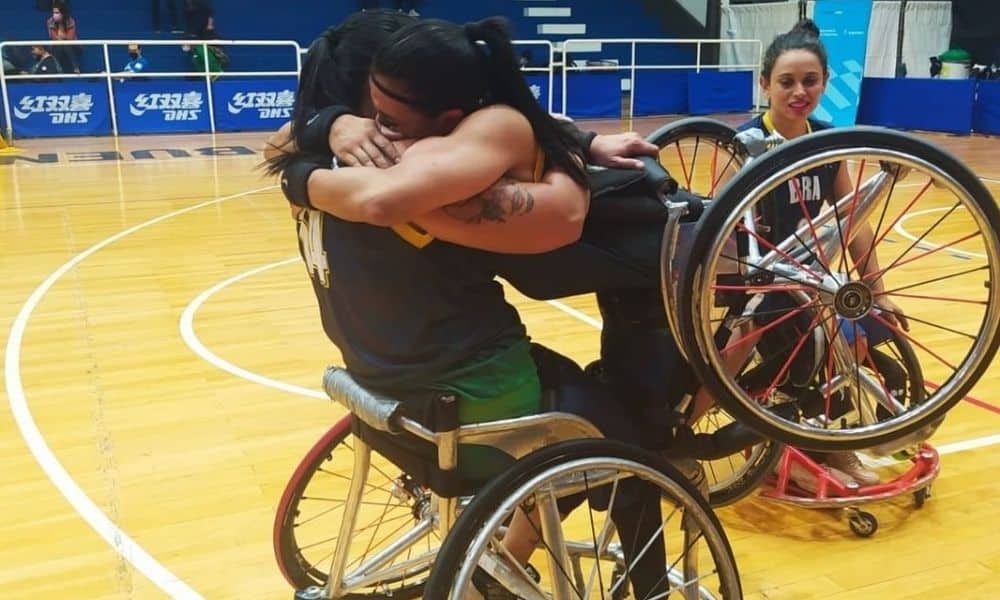 No Campeonato Sul-Americano de basquete em cadeira de rodas, o Brasil venceu o Chile e se classificou para a final, que será disputada nessa quarta (3)