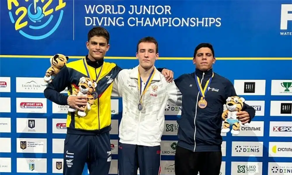 Kawan Pereira é bronze nos 10m e fecha Mundial Júnior de saltos ornamentais com quatro medalhas