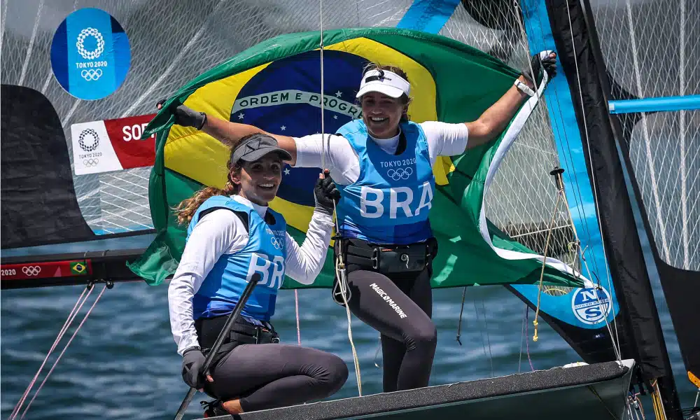 Martine Grael exalta superação e quer tentar o tri em Paris com Kahena Kunze