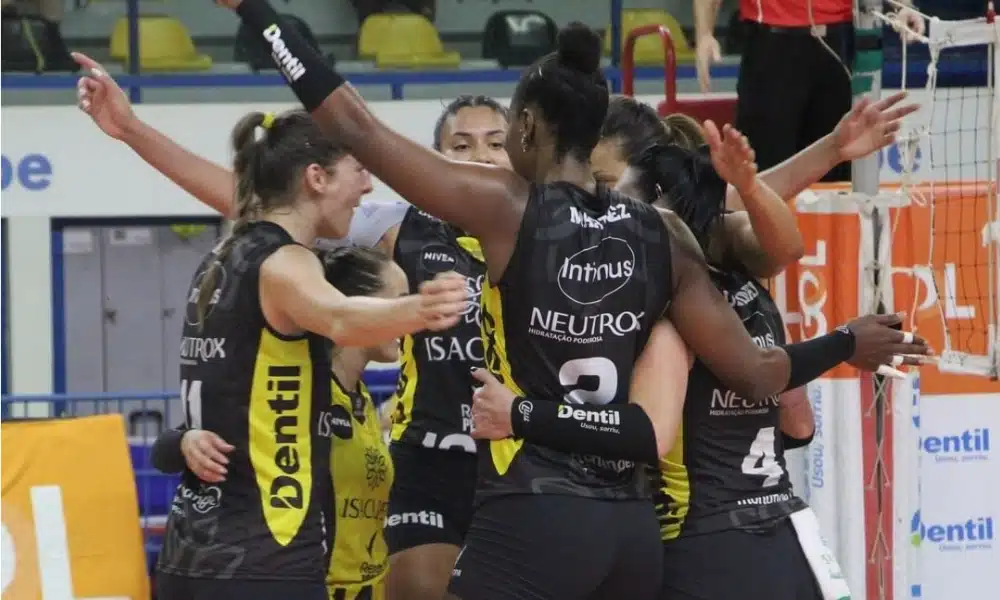 Praia Clube e Barueri - Superliga Feminina