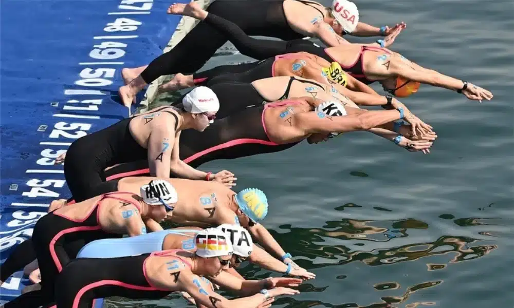 Pelo Brasil, Betina Lorscheitter, Bruce Hanson, Diogo Villarinho e Viviane Jungblut terminaram em oitavo na Grande Final da Série Mundial de águas abertas
