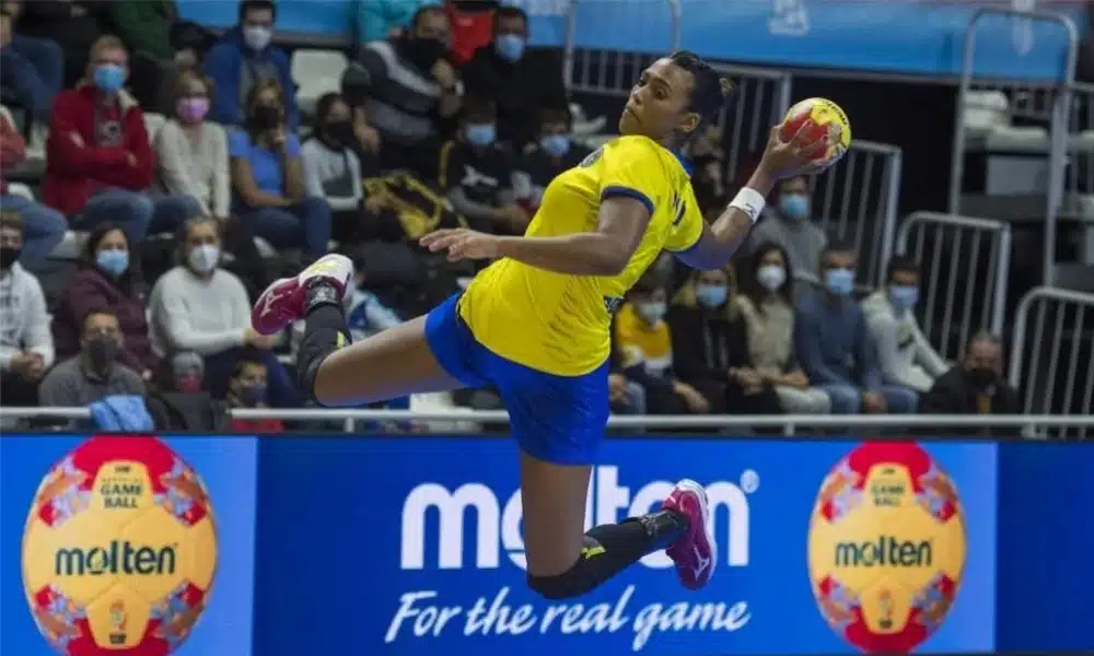 Brasil vence a Áustria no Mundial de handebol feminino