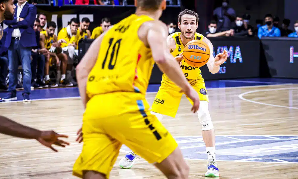 Marcelinho Huertas Tenerife Champions League basquete masculino