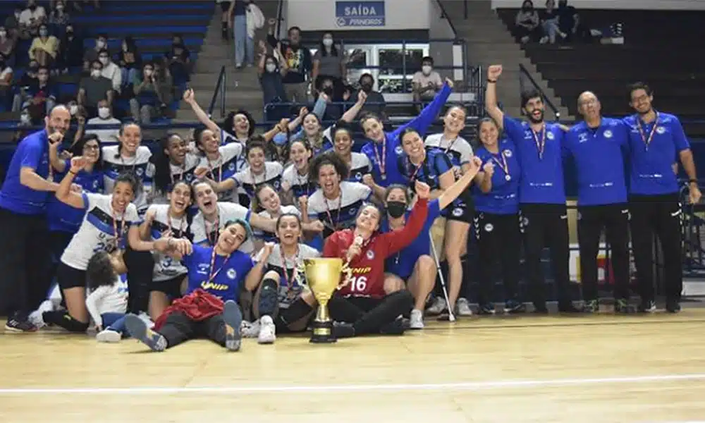 Pinheiros tricampeão paulista handebol feminino final corinthians