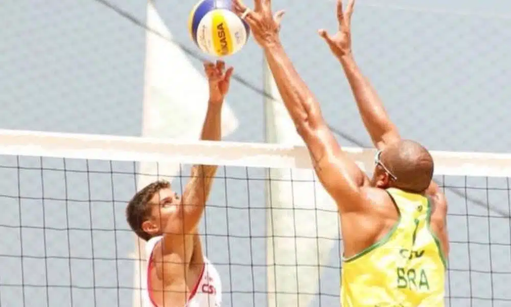 Ângela/Neide e Jô/Leo Vieira semifinal etapa