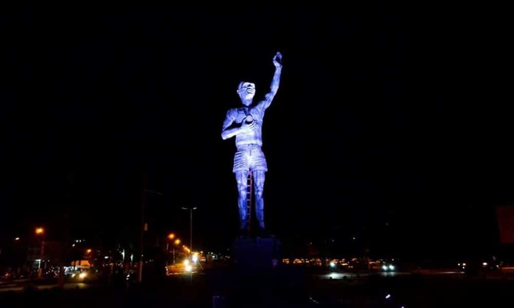 João do Pulo monumento Pindamonhagaba
