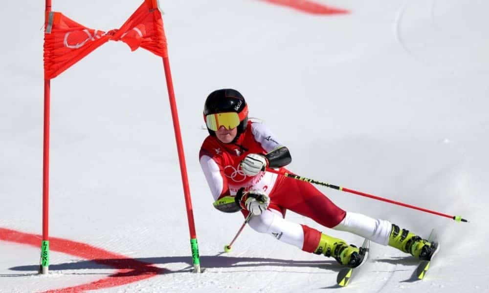 Áustria paralelo esqui alpino equipe mista medalha de ouro