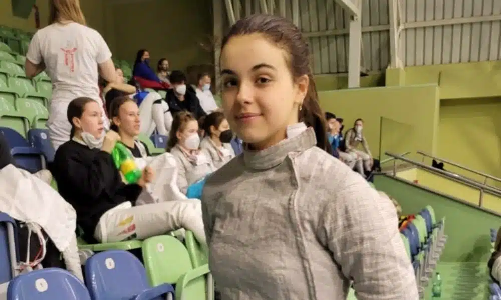 Isabela Carvalho esgrima