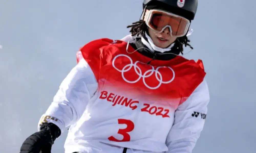 Ayumu Hirano vira na última volta e é ouro no Snowboard Hafpipe